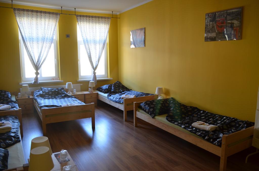 Hostel Puzzle - Jezyce Posen Exterior foto